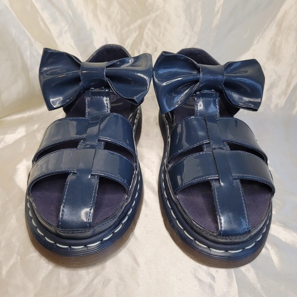 Dr. Martens x Agyness Deyn Aggy Bow sandals in Blue - Picture 2 of 7